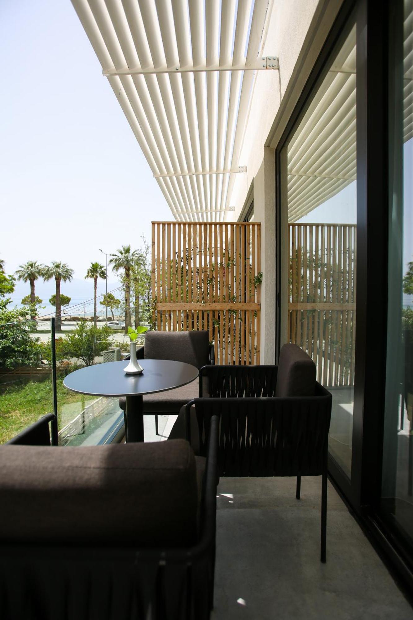 Charm Hotel Vlorë Exterior foto